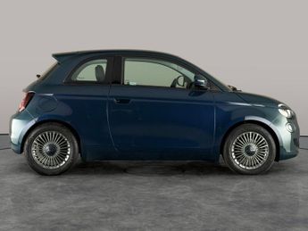 Fiat 500e 42kWh Icon (118 ps) - KEYLESS START - DAB - USB AUDIO