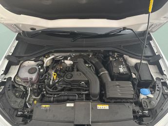 Volkswagen T-Roc 1.5 TSI R-Line DSG (150 ps) - DIGITAL DASH - PARK SENSORS - AIR 