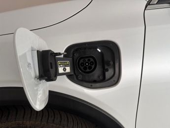 Kia Xceed 1.6 GDi 8.9kWh 3 Plug-in DCT (139 bhp) - HEATED STEERING - LANE 