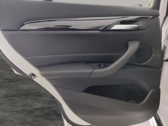 BMW X1 1.5 25e 10kWh xLine Plug-in xDrive (220 ps) - PARK ASSIST - LED 