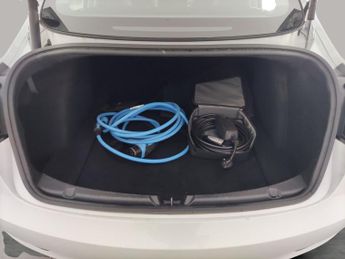 Tesla Model 3 Saloon RWD (241 bhp) 360 CAMERA - ADAPTIVE CRUISE - KEYLESS