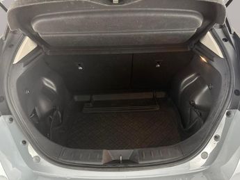 Nissan Leaf 39kWh N-Connecta (150 ps) - INTELLIGENT LANE INTERVENTION - LANE