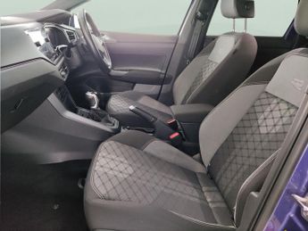 Volkswagen Polo 1.0 TSI R-Line DSG (95 ps) - ALCANTARA - LIGHT AND SIGHT PACK - 