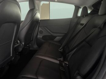 Tesla Model Y SUV RWD (346 ps) KEYLESS ENTRY - REV CAM - BLIND SPOT ASSIST