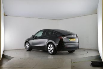 Tesla Model Y (Dual Motor) Long Range 4WDE (384 bhp) - KEYLESS ENTRY - 360 CAM