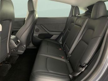 Tesla Model Y (Dual Motor) Long Range 4WDE (384 bhp) - LED - REVERSE CAM - NAV