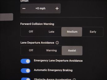 Tesla Model 3 Saloon RWD (241 bhp) - KEYLESS ENTRY - 360 CAM - PARK ASSIST