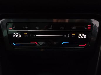 Volkswagen Tiguan 1.5 TSI Elegance DSG (150 ps) HEATED WHEEL - ADAPTIVE CRUISE - K