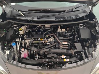 Toyota Yaris Cross 1.5 VVT-h Design E-CVT (116 ps) - BLUETOOTH - AIR CON - PRIVACY 