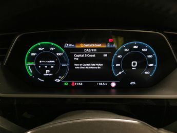 Audi e-tron 55 quattro 95kWh (408 ps) - LED - REVERSE CAM - 4 ZONE CLIMATE C