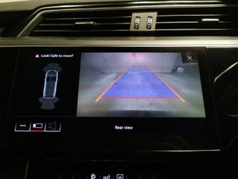 Audi e-tron 55 quattro 95kWh (408 ps) - LED - REVERSE CAM - 4 ZONE CLIMATE C