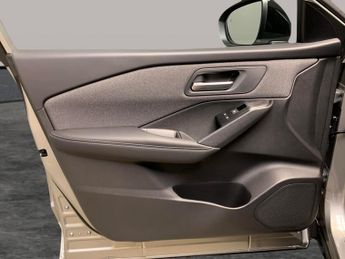Nissan Qashqai 1.3 DIG-T MHEV Acenta Premium XTRON (158 ps) - BLIND SPOT ASSIST