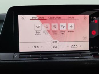 Volkswagen Golf 2.0 TDI GTD DSG (200 ps) - LED - ALCANTARA - HEATED STEERING