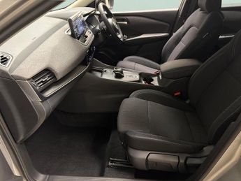 Nissan Qashqai 1.3 DIG-T MHEV Acenta Premium XTRON (158 ps) - BLIND SPOT ASSIST