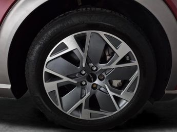 Genesis GV60 77.4kWh Premium (229 ps) - HEAT AND COOL SEATS - LED - REVERSE C