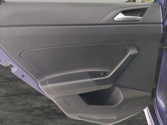 Volkswagen Polo 1.0 TSI R-Line DSG (95 ps) - ALCANTARA - LIGHT AND SIGHT PACK - 