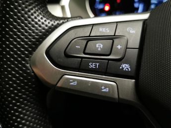 Volkswagen Passat 1.4 TSI 13kWh GTE Plug-in DSG (218 ps) - PARK SENSORS - CLIMATE 