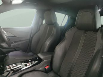Peugeot E-208 50kWh GT (7kW Charger) (136 ps) - BLIND SPOT ASSIST - LANE DEPAR