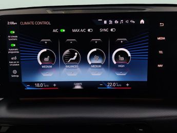 BMW iX1 30 66.5kWh M Sport xDrive (11kW Charger) (313 ps) - LED - REVERS