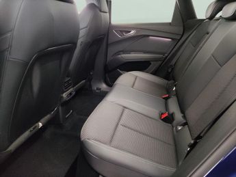 Audi Q4 E-tron 40 S line 82kWh (204 ps) - SAT NAV - HEATED SEATS - SPORTS SEATS