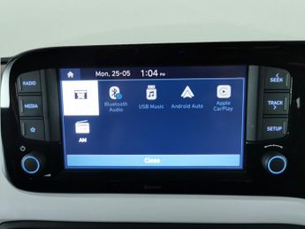 Hyundai i10 1.0 Premium (67 ps) - HEATED STEERING - LANE DEPARTURE  - WIFI