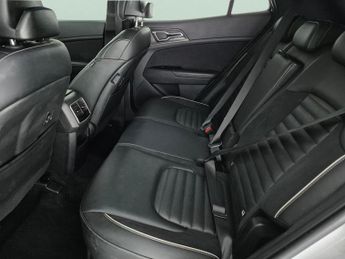 Kia Sportage 1.6 h T-GDi GT-Line S (226 bhp) - CARPLAY - BLACK ROOF RAILS