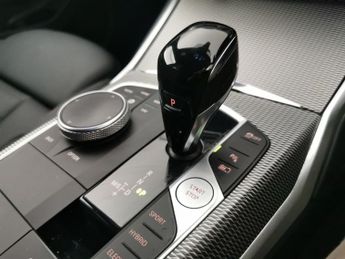 BMW 3 Series 2.0 330e 12kWh M Sport Touring Plug-in (292 ps) - 19IN ALLOYS