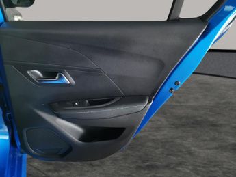 Peugeot 208 1.2 PureTech Allure Premium + EAT (100 ps) - BLUETOOTH - CRUISE