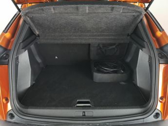 Peugeot E-2008 50kWh GT (7kW Charger) (136 ps) - REVERSE CAM - NAV - HEATED SEA