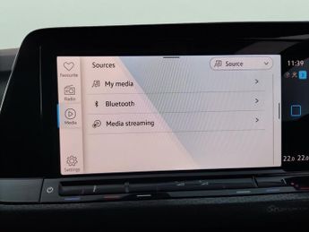 Volkswagen Golf 2.0 TDI GTD DSG (200 ps) - LED - ALCANTARA - HEATED STEERING