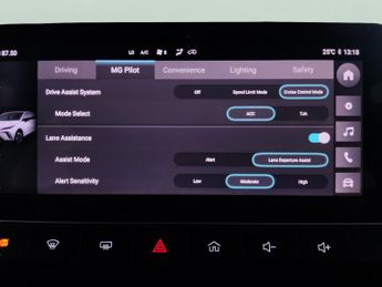 MG Mg4 64kWh SE Long Range (203 ps) - LED - ALCANTARA - WIFI