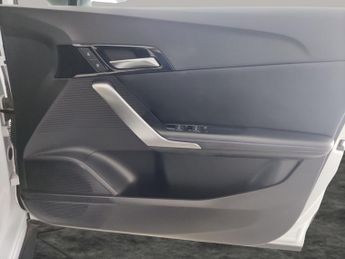 MG Mg4 64kWh SE Long Range (203 ps) - LED - ALCANTARA - WIFI