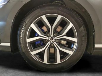 Volkswagen Passat 1.4 TSI 13kWh GTE Plug-in DSG (218 ps) - PARK SENSORS - CLIMATE 