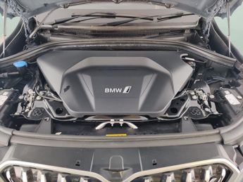 BMW iX1 30 66.5kWh M Sport xDrive (11kW Charger) (313 ps) - LED - REVERS