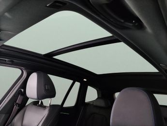 BMW iX3 80kWh M Sport Pro (286 ps) - GESTURE CONTROL - ADAPT CRUISE - PA