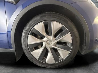 Tesla Model Y SUV RWD (346 ps) KEYLESS ENTRY - REV CAM - BLIND SPOT ASSIST