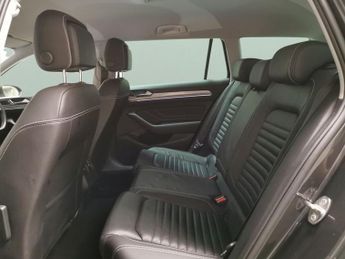 Volkswagen Passat 1.4 TSI 13kWh GTE Plug-in DSG (218 ps) - PARK SENSORS - CLIMATE 