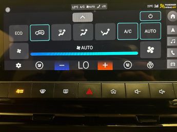MG Mg4 64kWh Trophy Long Range (203 ps) - HEATED SEATS - HEATED STEERIN