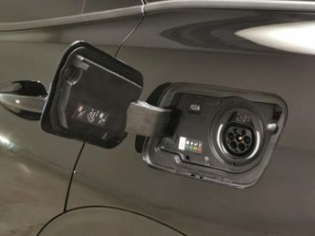 Peugeot 3008 1.6 13.2kWh Allure Premium Plug-in e-EAT (225 ps) - LANE DEPARTU