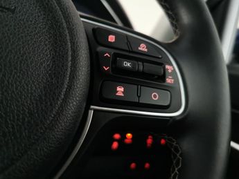 Kia Niro 64kWh 3 (201 bhp) HEATED WHEEL - ADAPTIVE CRUISE - REV CAM