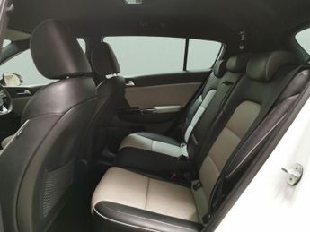 Kia Sportage 1.6 CRDi MHEV GT-Line DCT AWD (134 bhp) - CRUISE - PADDLE SHIFT