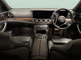 Mercedes-Benz E Class 2.0 E300e 13.5kWh AMG Line Edition Plug-in G-Tronic+ (320 ps) - 