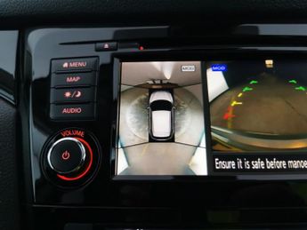 Nissan Qashqai 1.3 DIG-T N-Connecta DCT (160 ps) - REVERSE CAM - NAV - GLASS RO