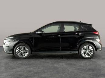 Hyundai Kona 39kWh SE Connect (10.5kW Charger) (136 ps) - LANE DEPARTURE  - B