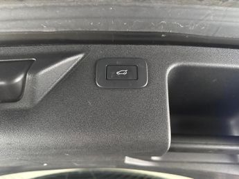 Land Rover Discovery Sport 1.5 P300e 12.2kWh Urban Edition Plug-in 4WD (309 ps) - CARPLAY