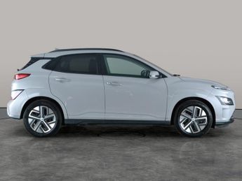 Hyundai Kona 64kWh Ultimate (10.5kW Charger) (204 ps) - NAV - HEATED STEERING