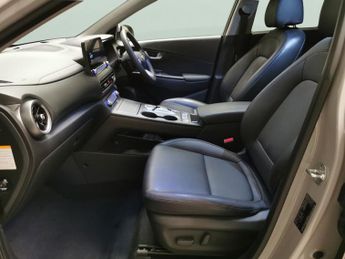 Hyundai Kona 64kWh Ultimate (10.5kW Charger) (204 ps) - NAV - HEATED STEERING