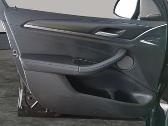 BMW iX3 80kWh M Sport Pro (286 ps) - GESTURE CONTROL - HUD - ADAPT CRUIS