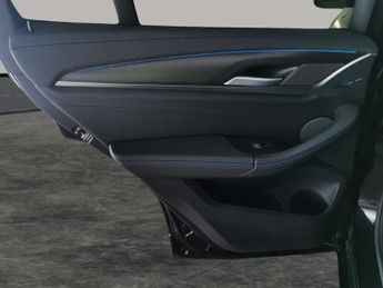 BMW iX3 80kWh M Sport Pro (286 ps) - GESTURE CONTROL - HUD - ADAPT CRUIS