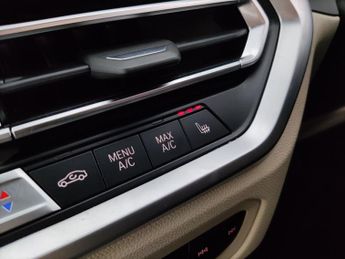 BMW 3 Series 2.0 330e 12kWh M Sport Plug-in (292 ps) - APPLE CARPLAY - PARK A